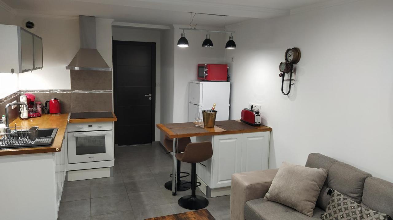 Charmant appartement T2 dans villa avec spa extérieur de mai à septembre Laveyron Exterior foto