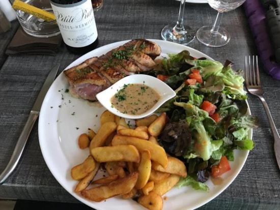 Charmant appartement T2 dans villa avec spa extérieur de mai à septembre Laveyron Exterior foto